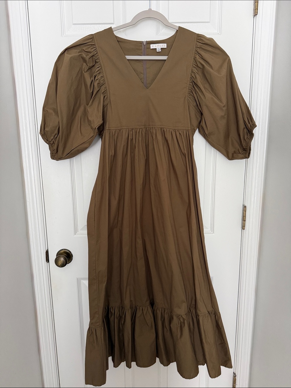 Karlie NWOT Puff Sleeve V-Neck Midi Dress in Olive Brown (S)